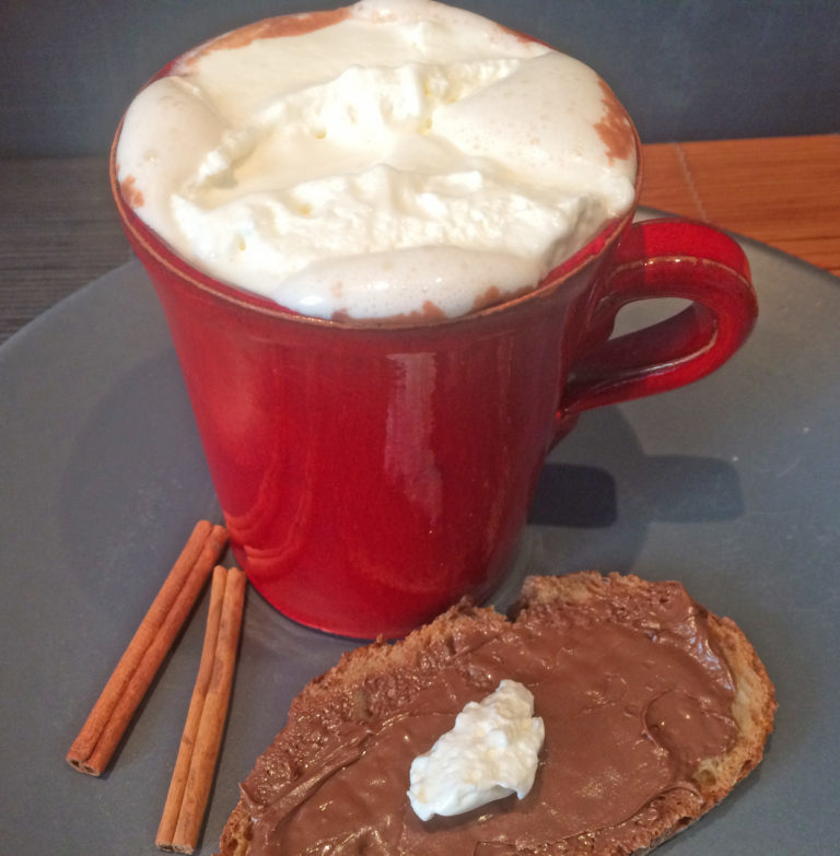 Lire la suite à propos de l’article CHOCOLAT CHAUD